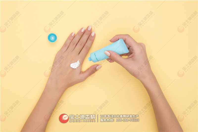 護膚品中香精的使用與危害？護膚品香精廠家——91视频网香精為你解讀