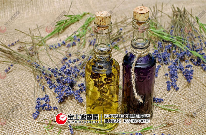 兩瓶法國薰衣草香精