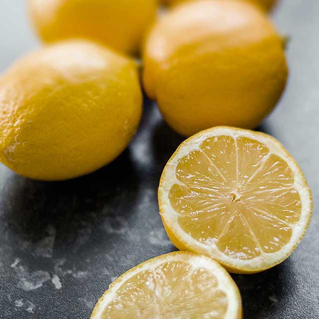 意大利鮮檸（níng）檬香（xiāng）精